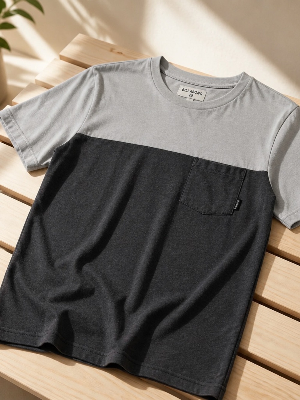 Billabong Zenith Crew Color Block T-Shirt
Men’s large  Casual ,skate, beach